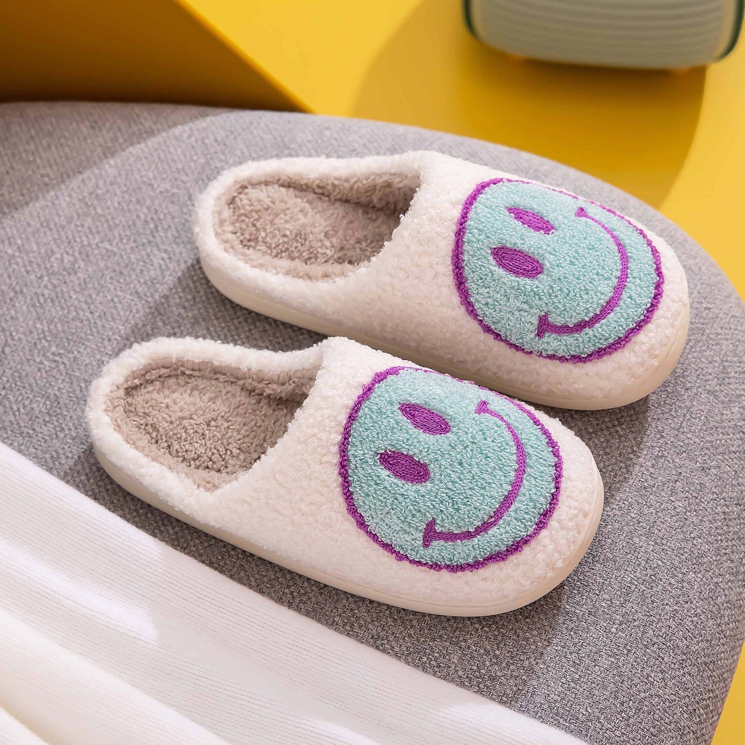 Melody Smiley Face Slippers - Whateversit
