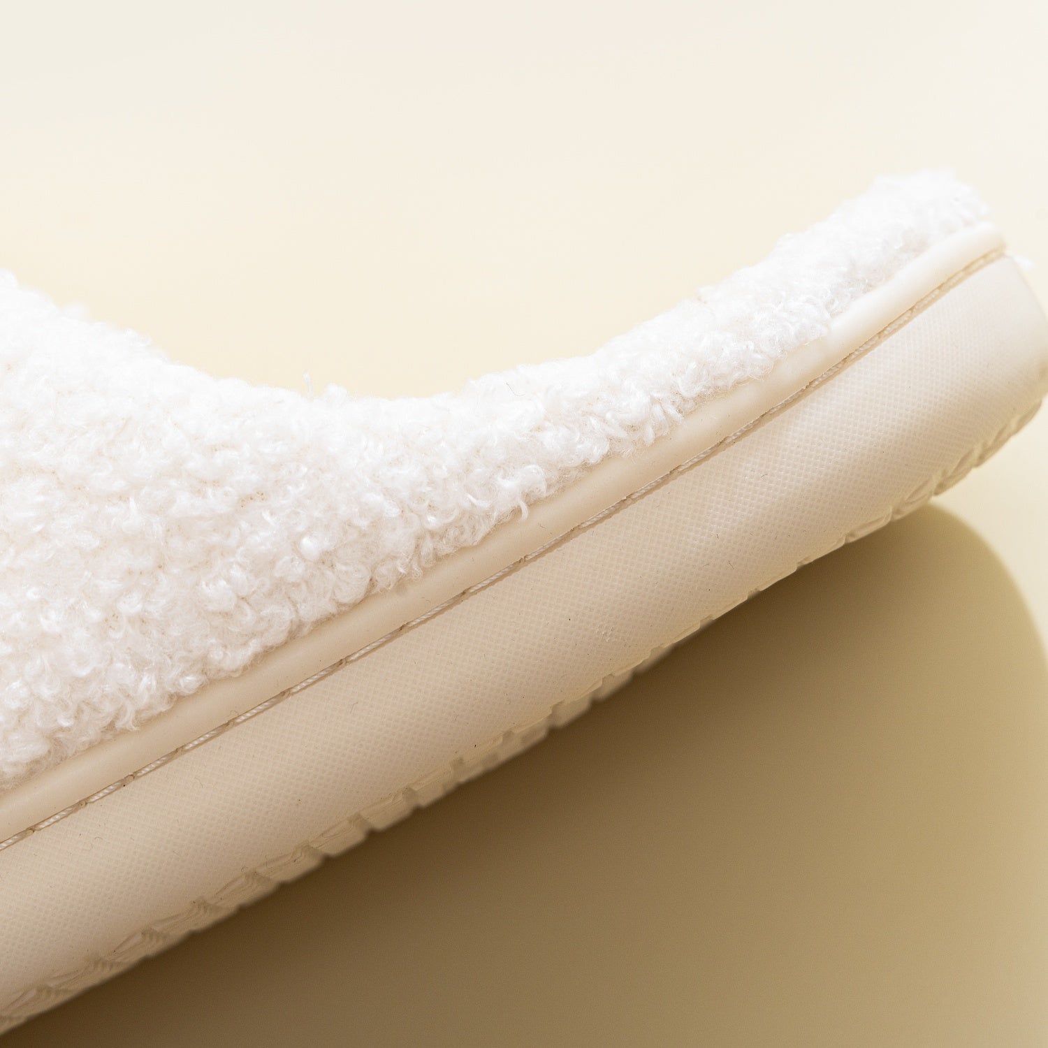Melody Smiley Face Slippers - Whateversit